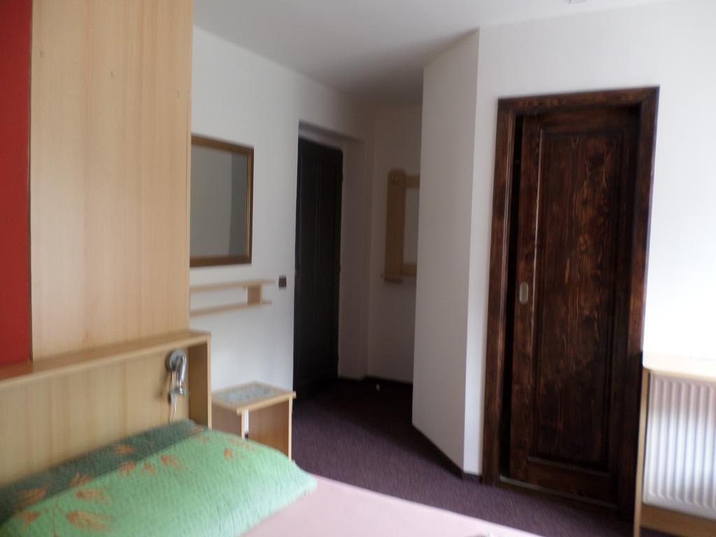 Penzion V Budech Krivoklát Exterior foto